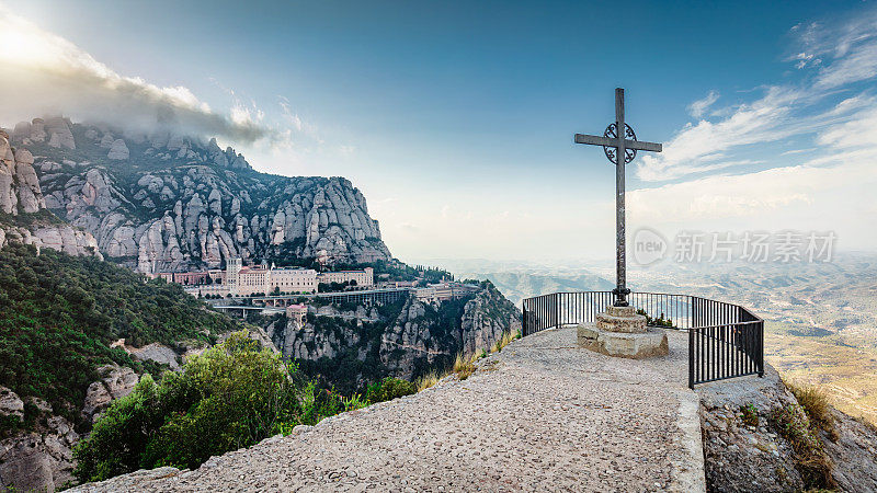 Panorama Christian Cross View蒙特塞拉特修道院西班牙加泰罗尼亚